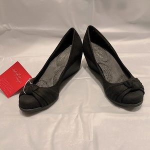 Dexflex Comfort Faux Suede Black Wedged Heels